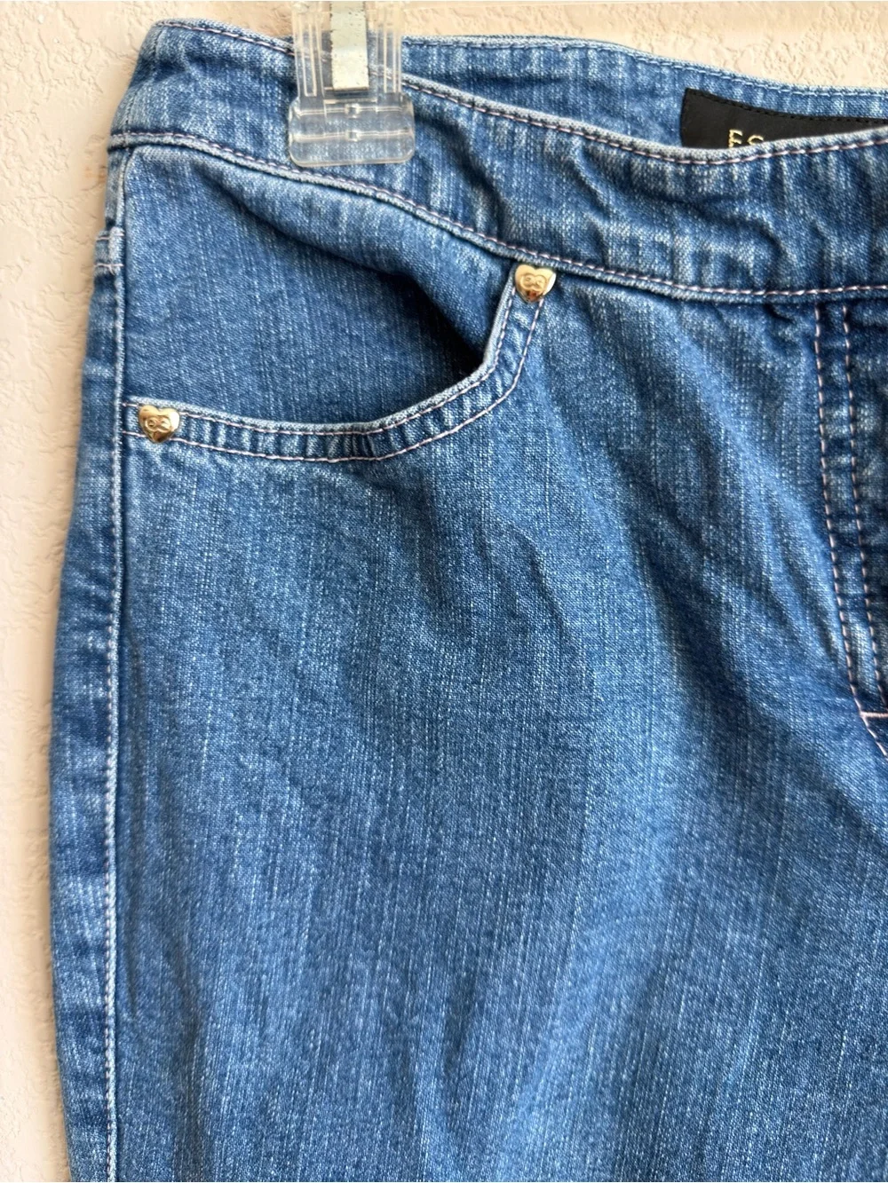 Escada Blue Denim Straight Jeans 36 US 6 Pink Leather Heart Patch Bow Ankle - Picture 6 of 14